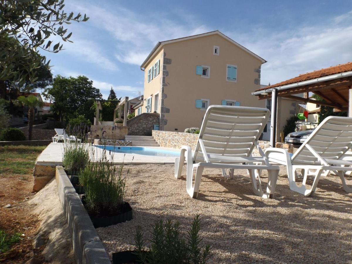 Apartment Marina Kornić Buitenkant foto