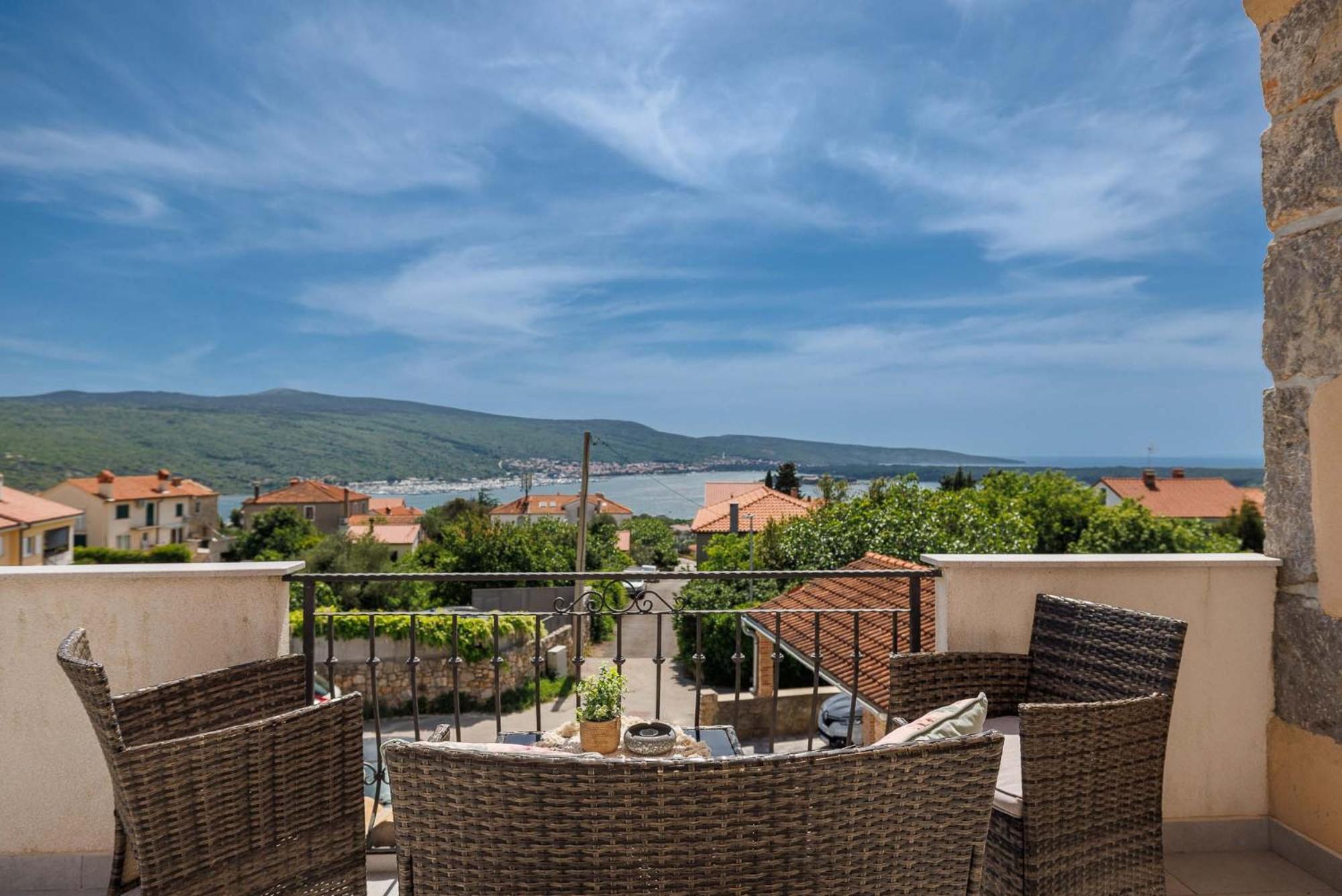 Apartment Marina Kornić Buitenkant foto