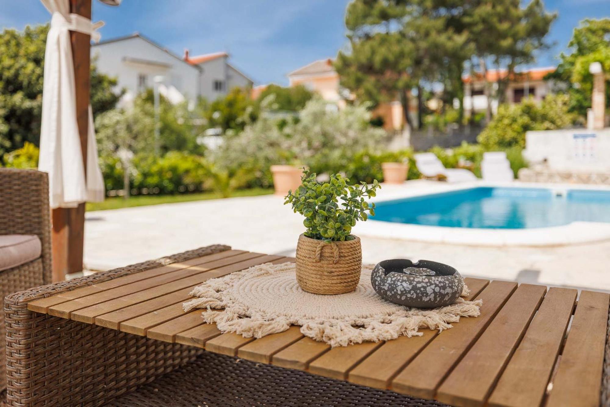 Apartment Marina Kornić Buitenkant foto